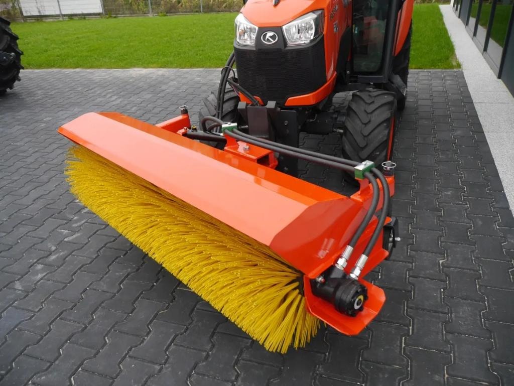 Balayeuse Kubota